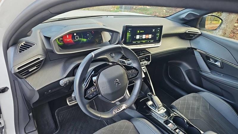 Peugeot 208 1.2 PureTech 130 Eat8 Gt - Automatique Entretien constructeur