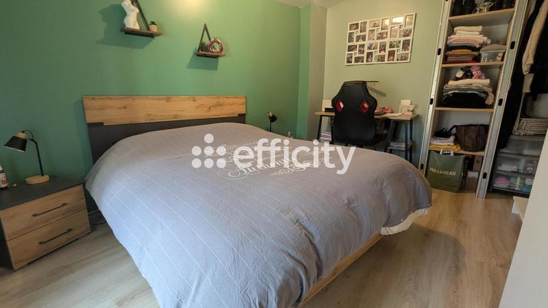 Maison - 92 m² - 6 pièces