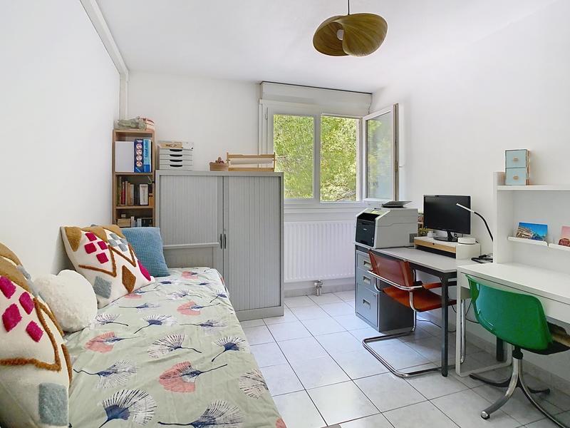 Appartement - 85 m² - 4 pièces