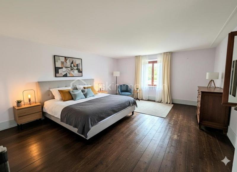 Maison - 122 m² - 6 pièces