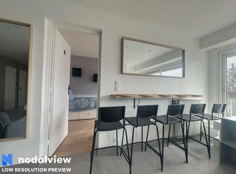 Appartement - 95 m² - 7 pièces