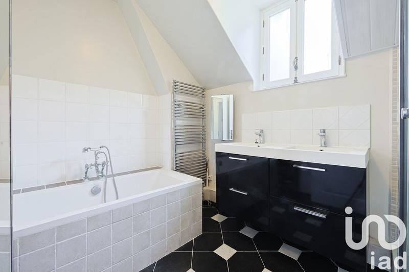 Maison - 129 m² - 4 pièces