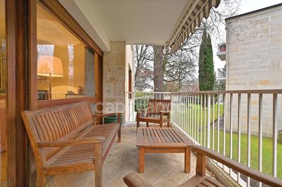 Appartement bourgeois - 122 m² - 5 pièces