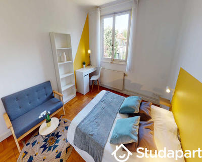 Chambre - 170 m² - 1 pièce