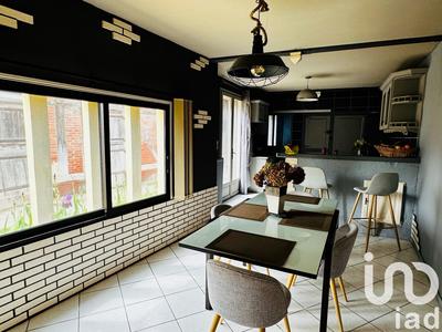 Maison - 202 m² - 7 pièces