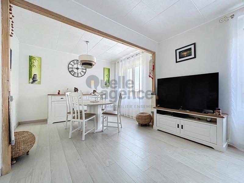 Maison - 79 m² - 6 pièces