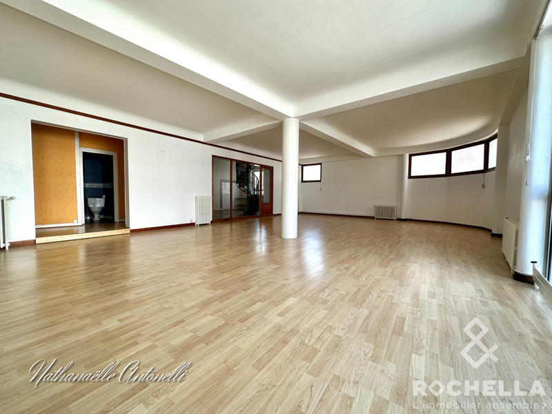 Immeuble - 437 m² - 3 pièces