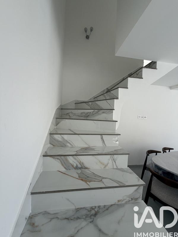 Maison - 111 m² - 4 pièces