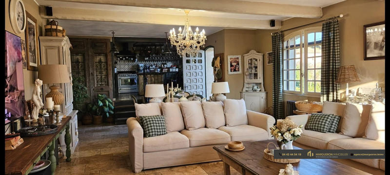 Villa - 180 m² - 4 pièces