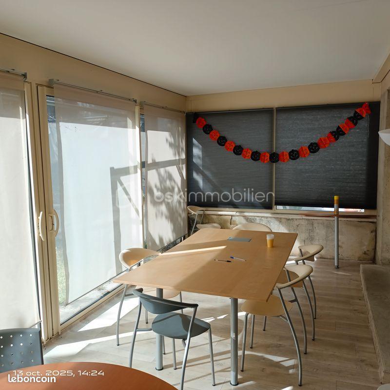 Bureau - 79 m² - 4 pièces