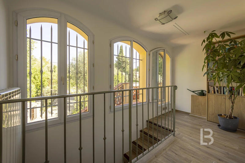 Maison - 194 m² - 5 pièces