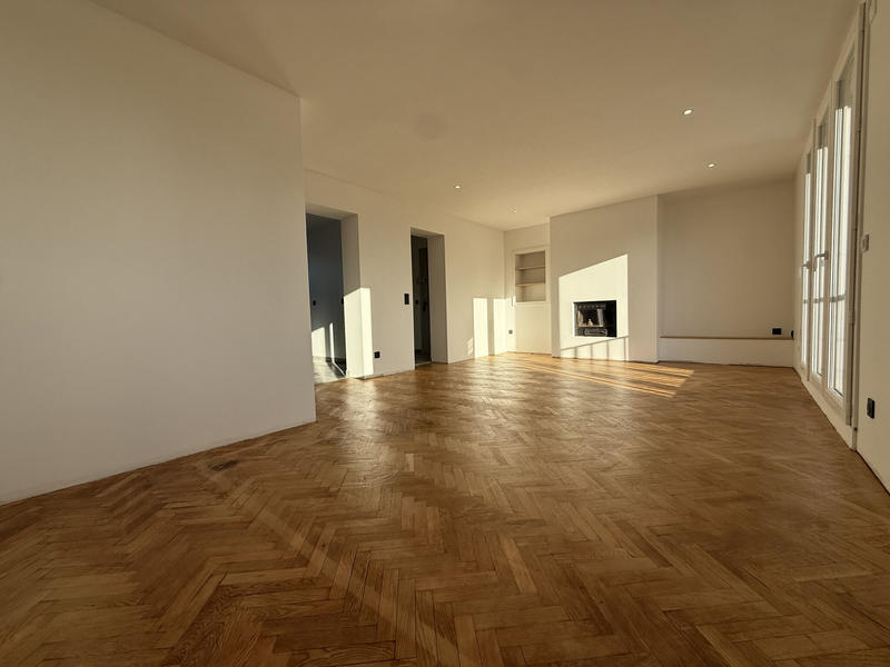 Appartement - 97 m² - 5 pièces