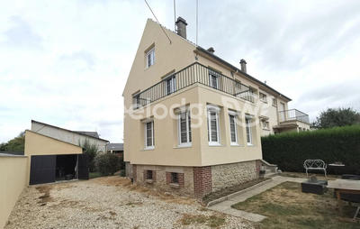 Maison - 105 m² - 5 pièces