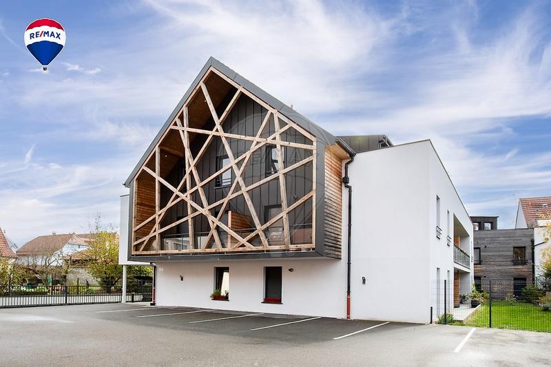 Appartement - 102 m² - 5 pièces