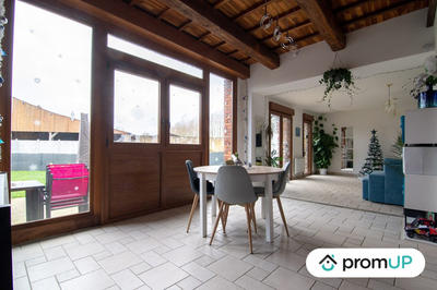 Maison - 260 m² - 8 pièces