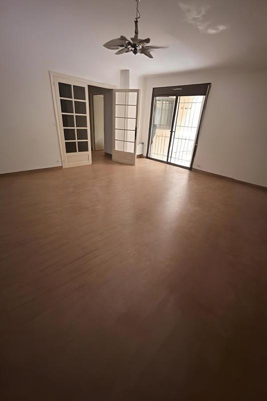 Appartement - 82 m² - 3 pièces