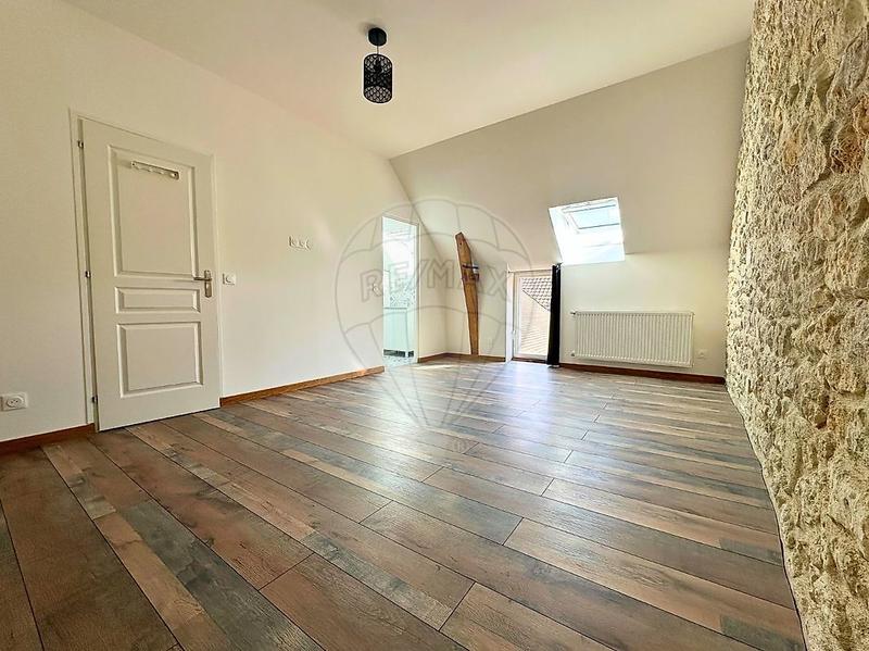 Corps de ferme - 160 m² - 8 pièces