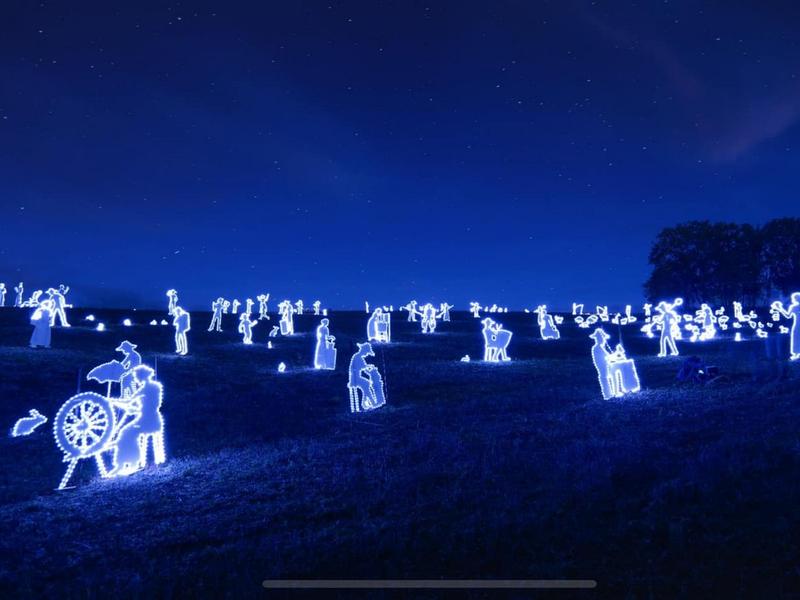 Ruralité en Lumière : la Plus Grande Crèche Lumineuse du Monde