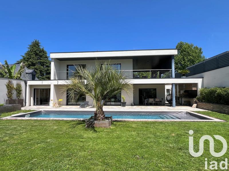 Maison - 189 m² - 7 pièces