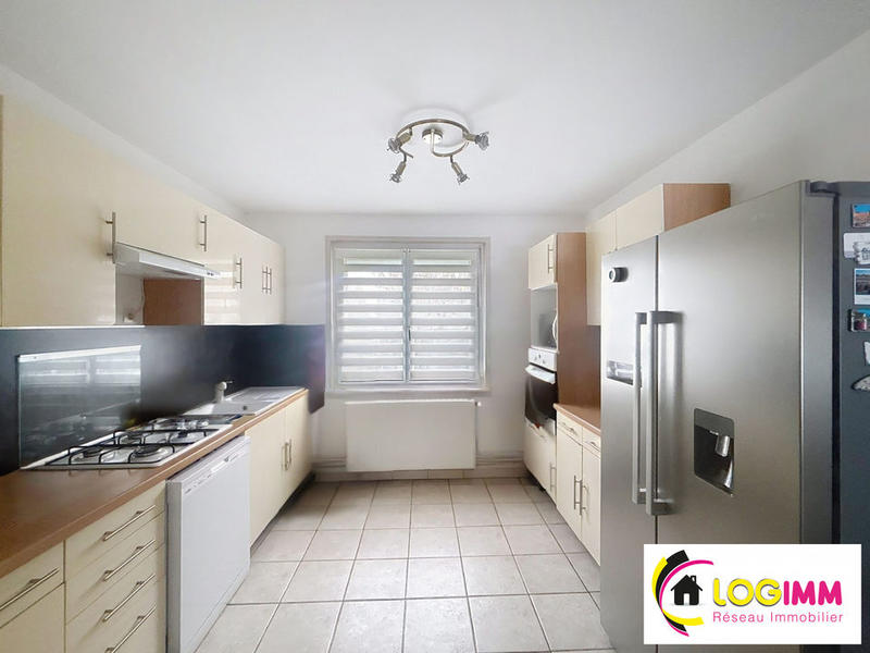 Maison - 93 m² - 4 pièces