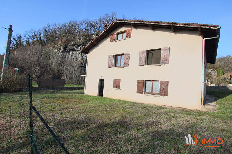 Villa - 104 m² - 7 pièces