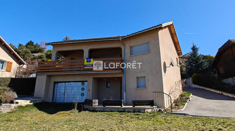 Maison - 100 m² - 4 pièces