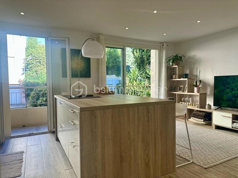 Appartement - 70 m² - 4 pièces