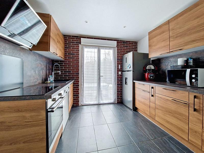 Maison - 86 m² - 5 pièces