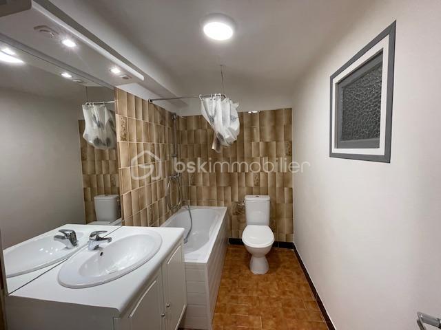 Immeuble - 73 m² - 4 pièces