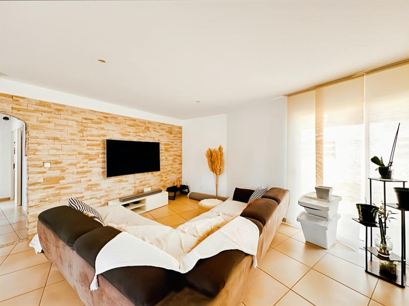 Maison - 90 m² - 5 pièces