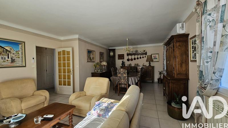 Maison - 195 m² - 9 pièces
