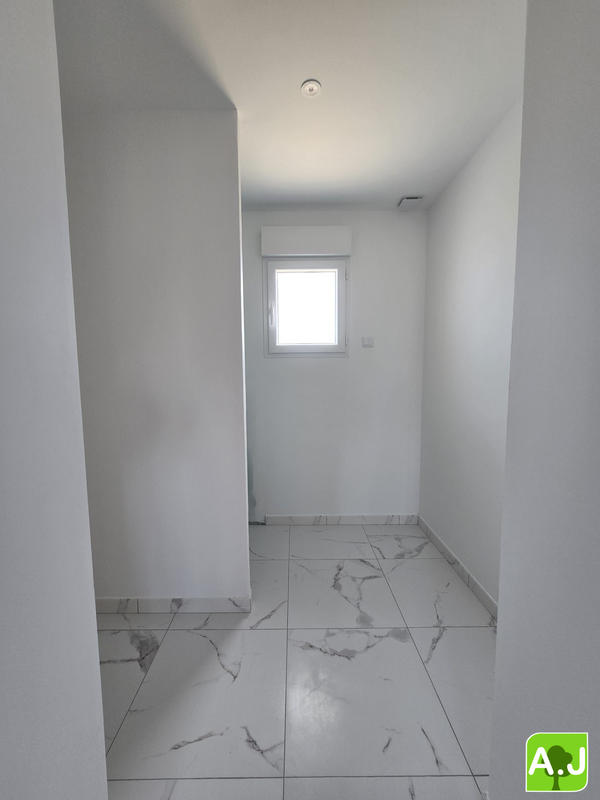 Maison contemporaine - 96 m² - 5 pièces