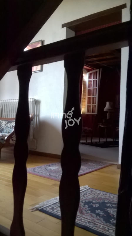 Maison - 450 m² - 8 pièces