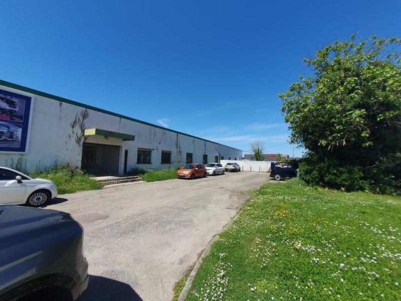 Terrain industriel - 5 582 m²