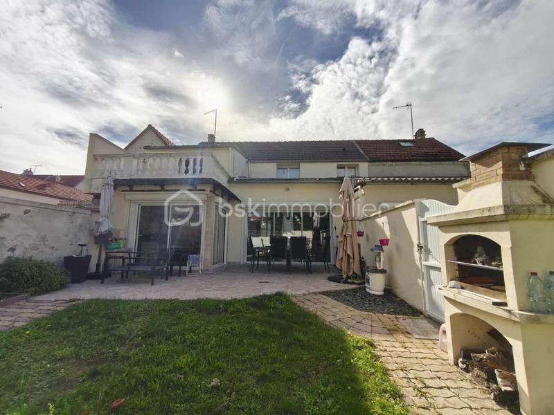 Maison - 150 m² - 6 pièces