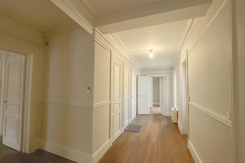 Appartement - 155 m² - 5 pièces