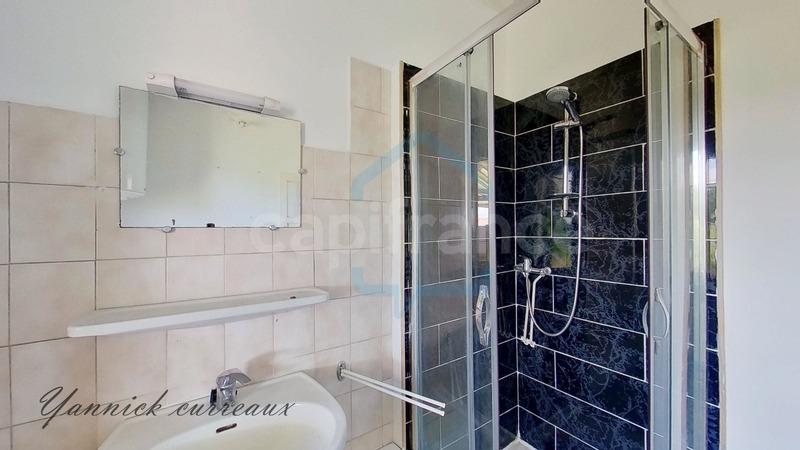 Maison - 180 m² - 7 pièces