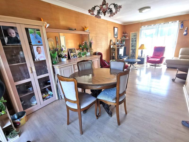 Maison - 111 m² - 6 pièces