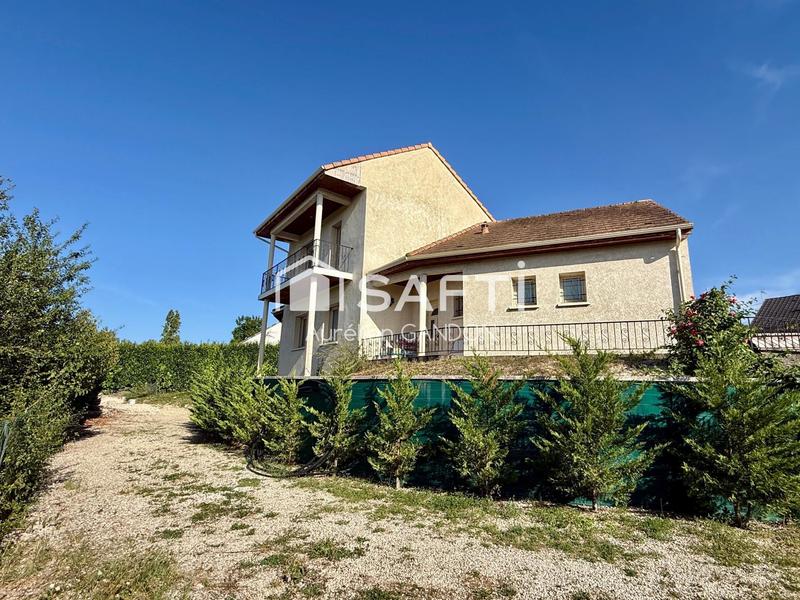 Maison - 145 m² - 5 pièces