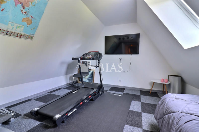 Maison - 175 m² - 7 pièces