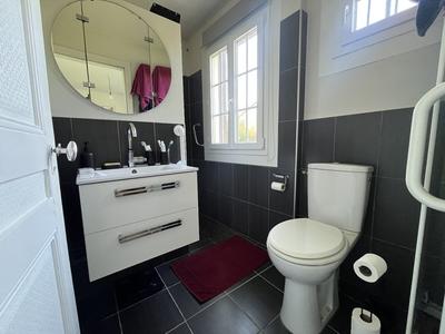 Maison - 110 m² - 6 pièces