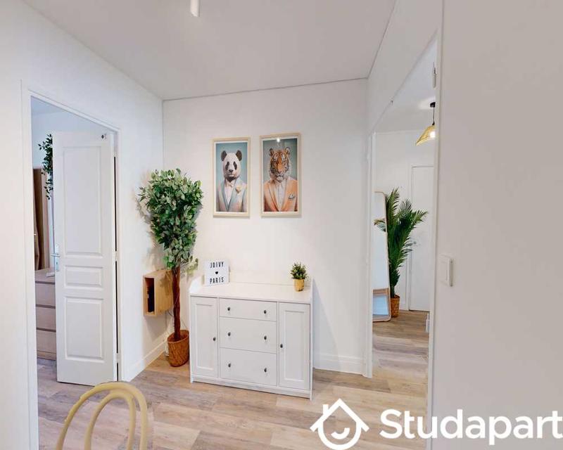 Chambre - 100 m² - 1 pièce