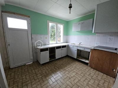 Maison - 80 m² - 4 pièces