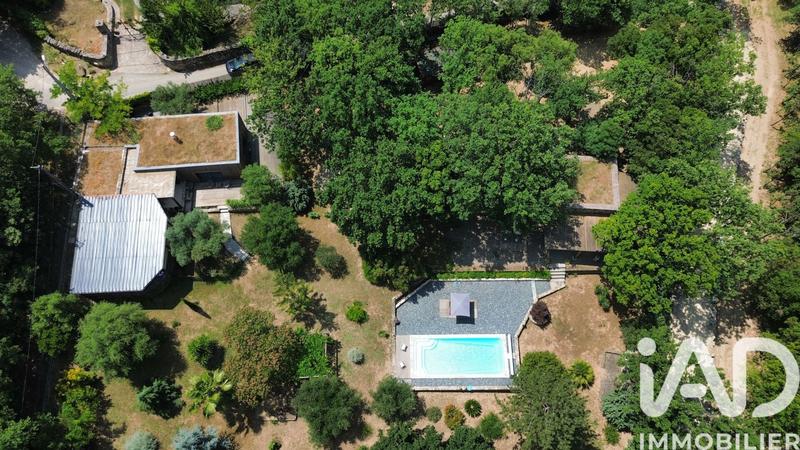 Maison - 168 m² - 6 pièces