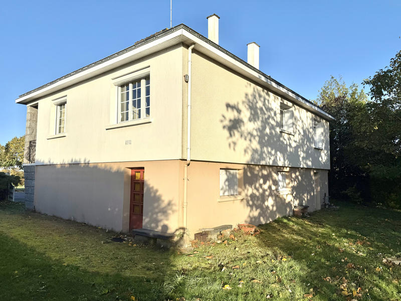 Maison - 110 m² - 6 pièces