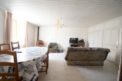 Maison de village - 80 m² - 4 pièces