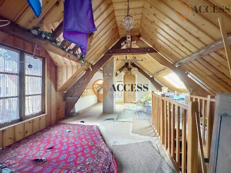 Propriété - 196 m² - 9 pièces