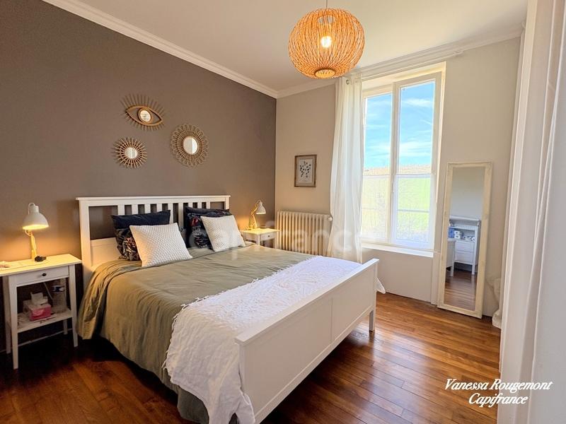 Maison bourgeoise - 95 m² - 3 pièces