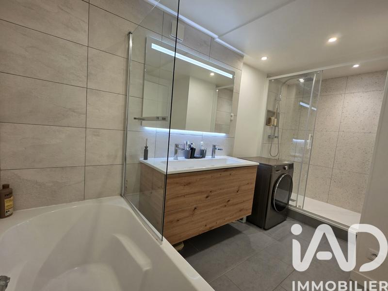 Appartement - 101 m² - 5 pièces