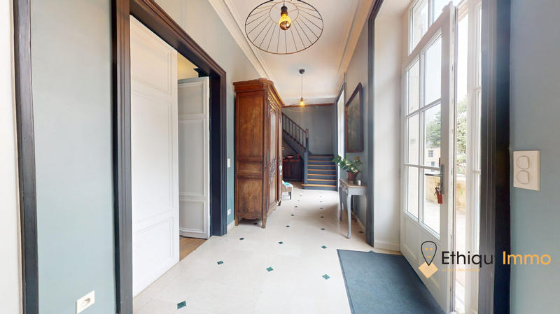 Manoir - 347 m² - 6 pièces